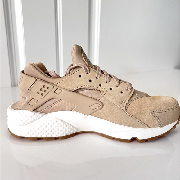 NIKE - Air Huarache By Nike AA0524-200 - Picture 7 of 15